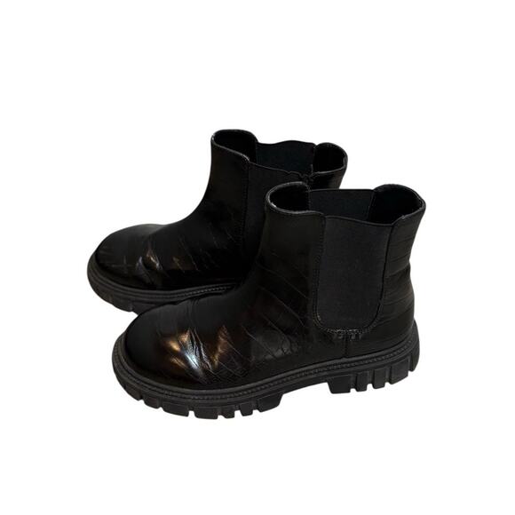 Girls Zara crew cuts black slip on boots size 2 - Picture 3 of 4